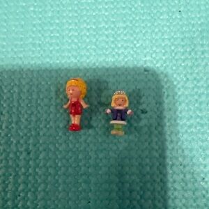 Vintage Polly pocket Mini Girls Figure Toy Set - Blonde Red and Blue Dolls